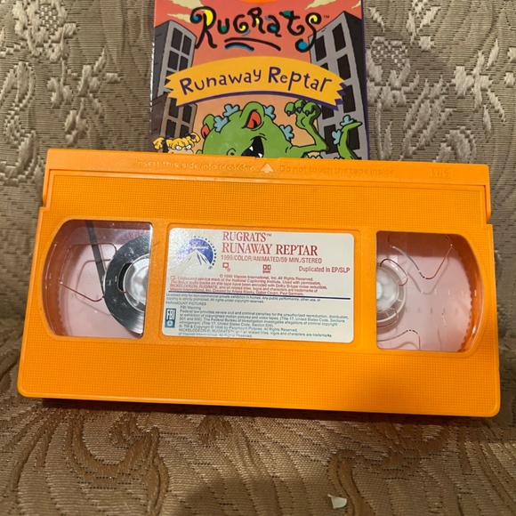 Rugrats Runaway Reptar VHS - Picture 2 of 2